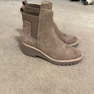 Dolce Vita Suede Tan short boots